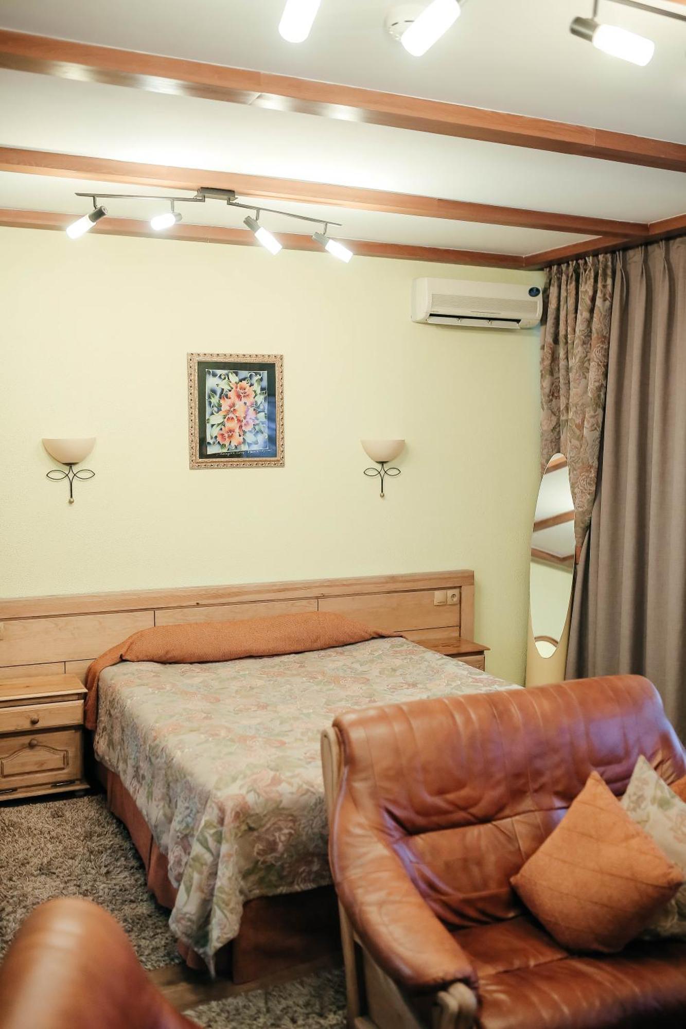 Тау-House Hotel Kok-Shoky Buitenkant foto