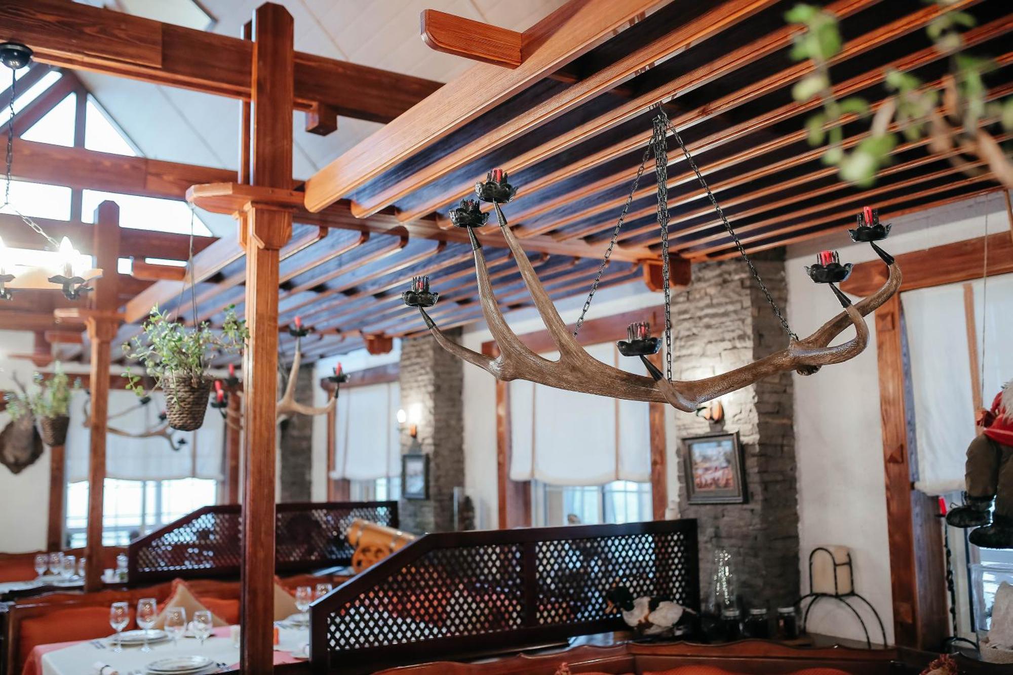 Тау-House Hotel Kok-Shoky Buitenkant foto